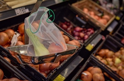 Asda elimina la plastica monouso dai suoi punti vendita