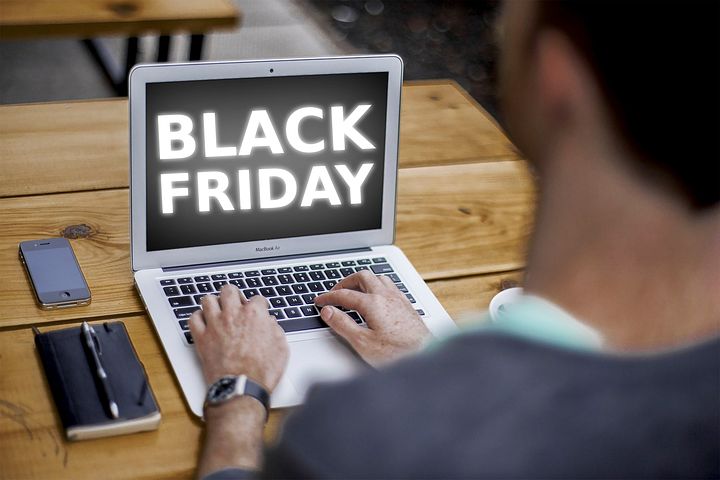 Le aspettative degli italiani per Black Friday e Cyber Monday