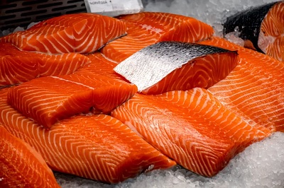 Il salmone guizza sulle tavole italiane