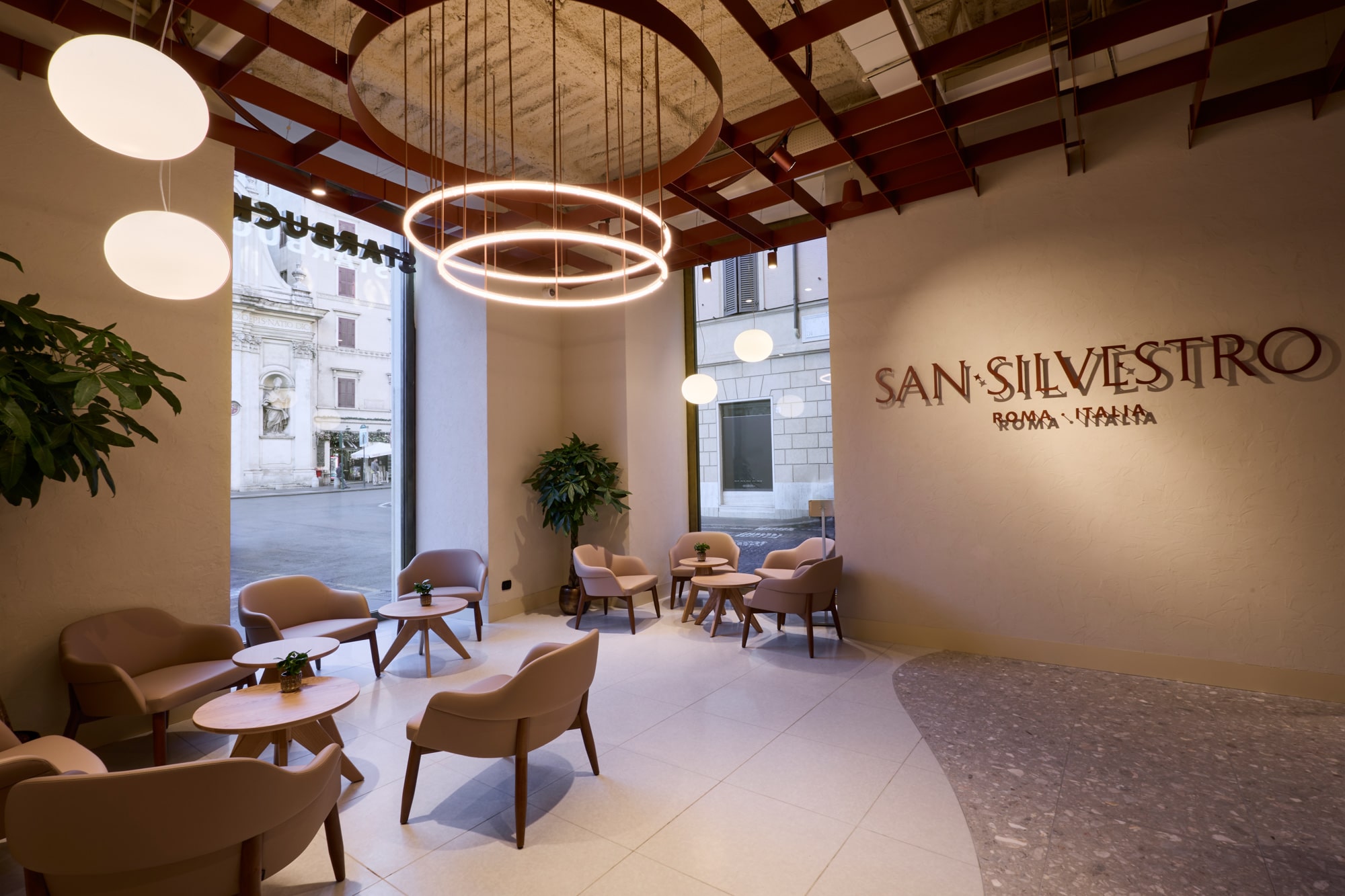 Starbucks inaugura il primo Flagship Store, a Roma